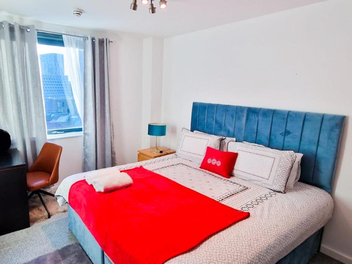 Lovely 2-bedroom apartment, FREE Parking Manchester Buitenkant foto