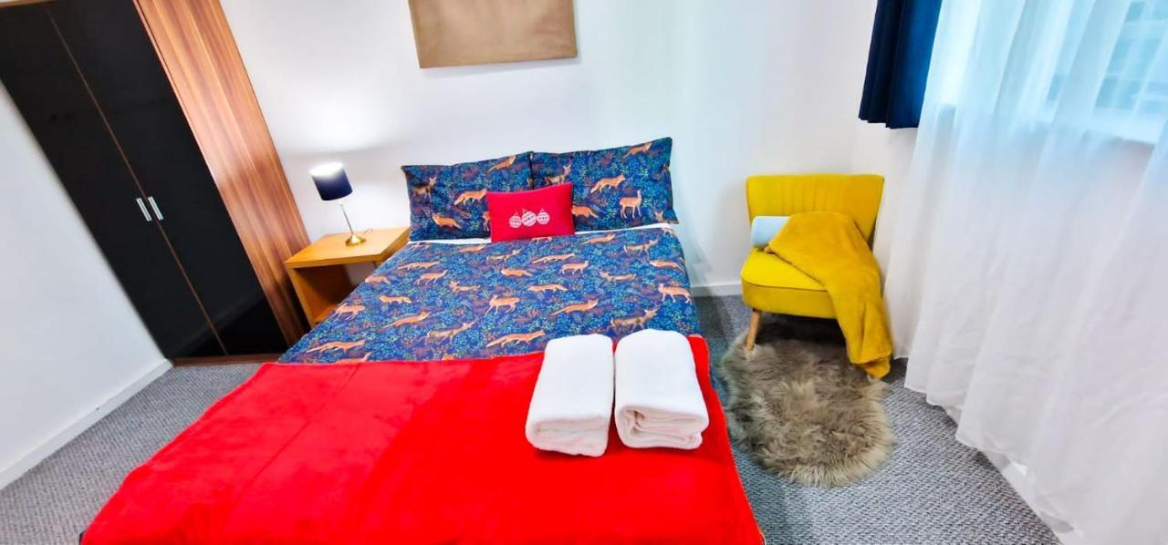 Lovely 2-bedroom apartment, FREE Parking Manchester Buitenkant foto